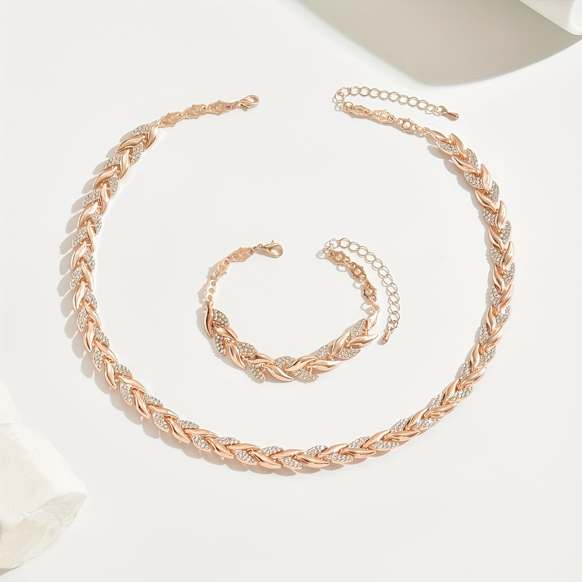 CLAUDIA | CONJUNTO DE JOYAS CON ALETA DE CIERVO HECHO A MANO