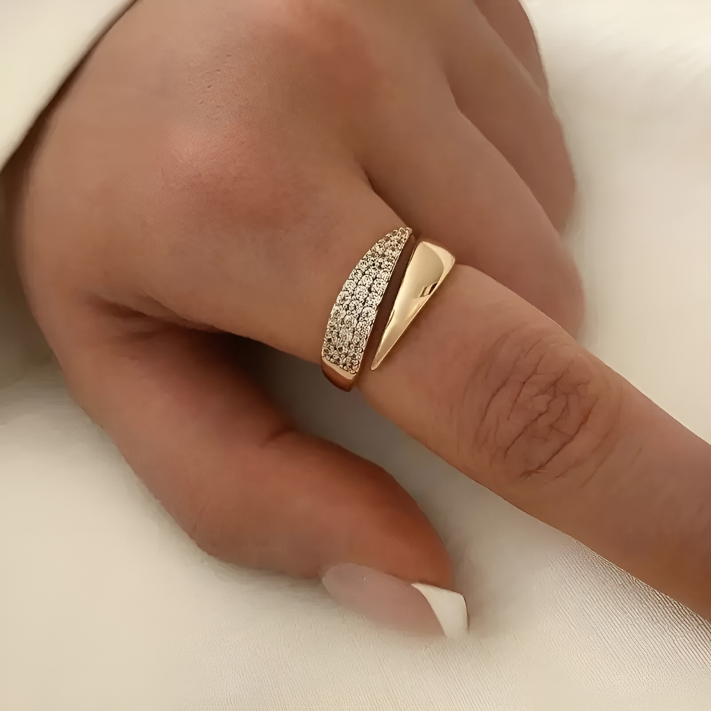 Melani | Un anillo elegante que ofrece una comodidad femenina atemporal